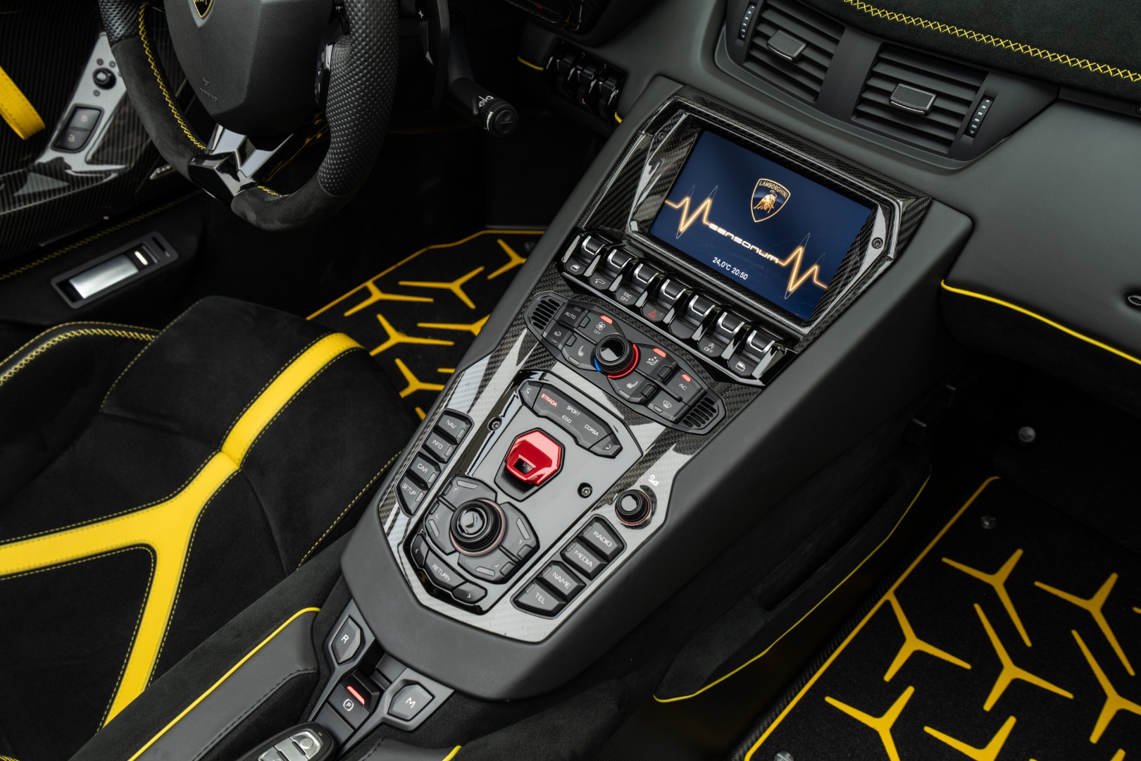 2020 LAMBORGHINI AVENTADOR SVJ ROADSTER LP 770